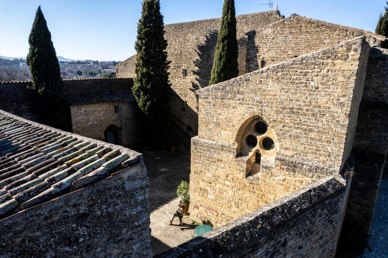Chateau Saint-Pierre De Mejans Puyvert Exterior foto